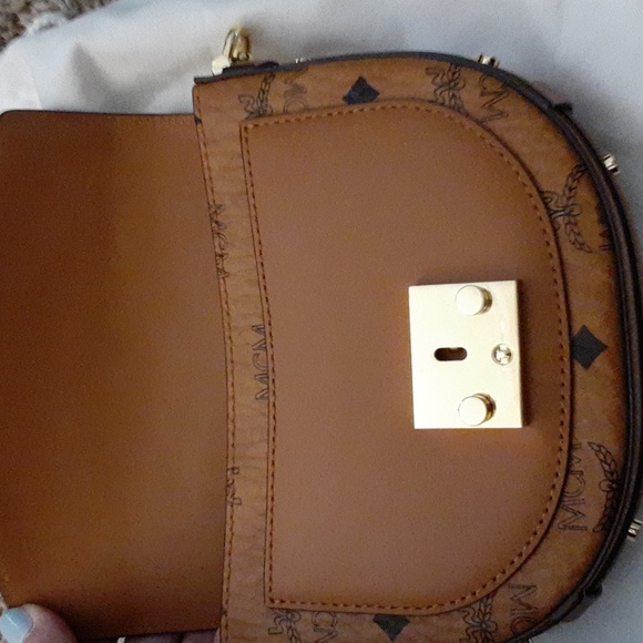 Brand new! MCM Crossbody - Picture 11 of 13